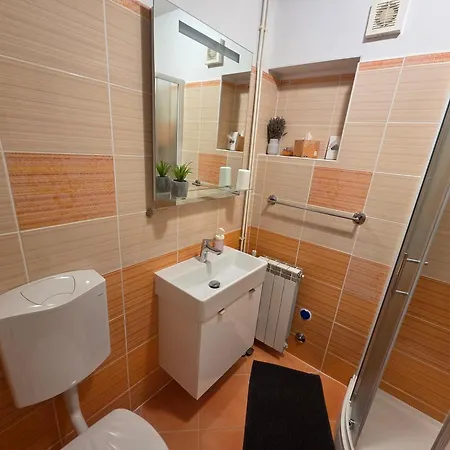 Apartment Rajci Cres Exterior photo